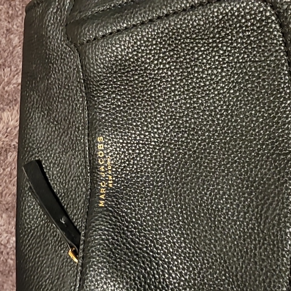 Marc Jacobs Leather Shoulder Bag - Picture 6 of 10